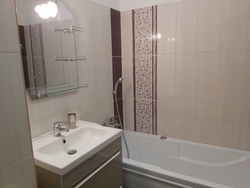 Gara de Nord Inchiriez ap. 2 cam, zona Dinicu Golescu,